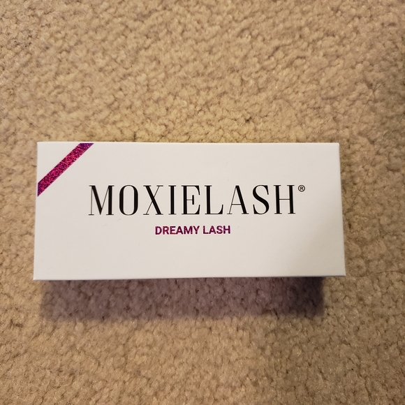 Moxielash Color Dreamy Magnetic Lashes - Picture 8 of 8